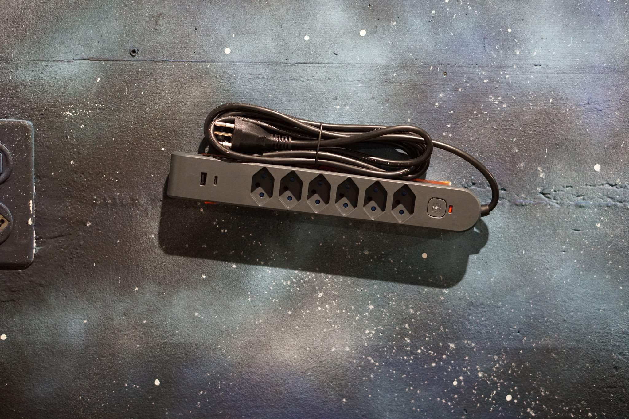 Steckdosenleiste IQ PRO 6xT13 anthrazit